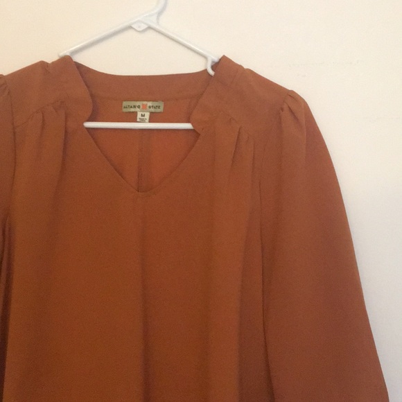 Altar’d State Blouse - Picture 2 of 5